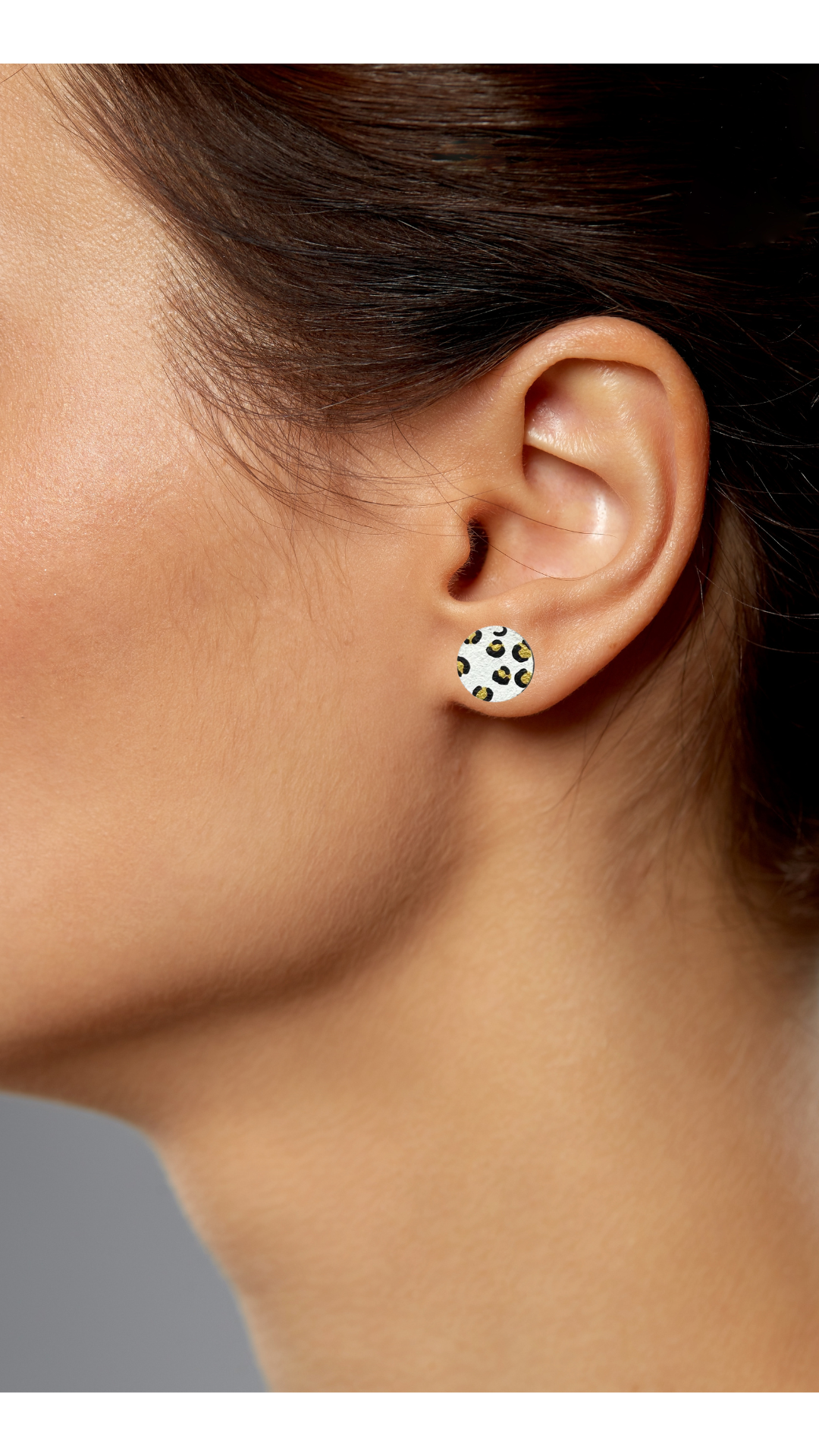 Mini white and gold circle leopard print stud earrings