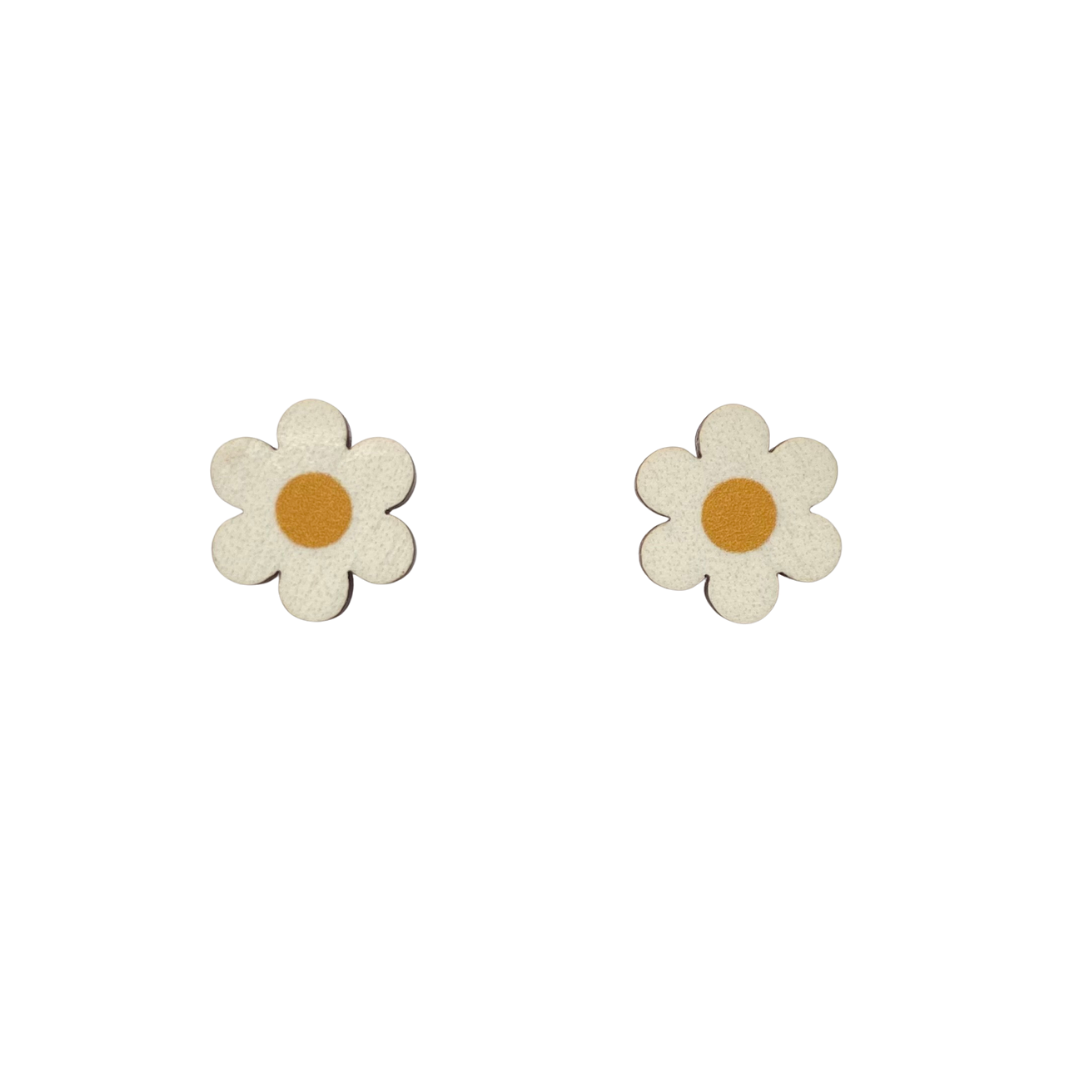 Midi daisy stud earrings white
