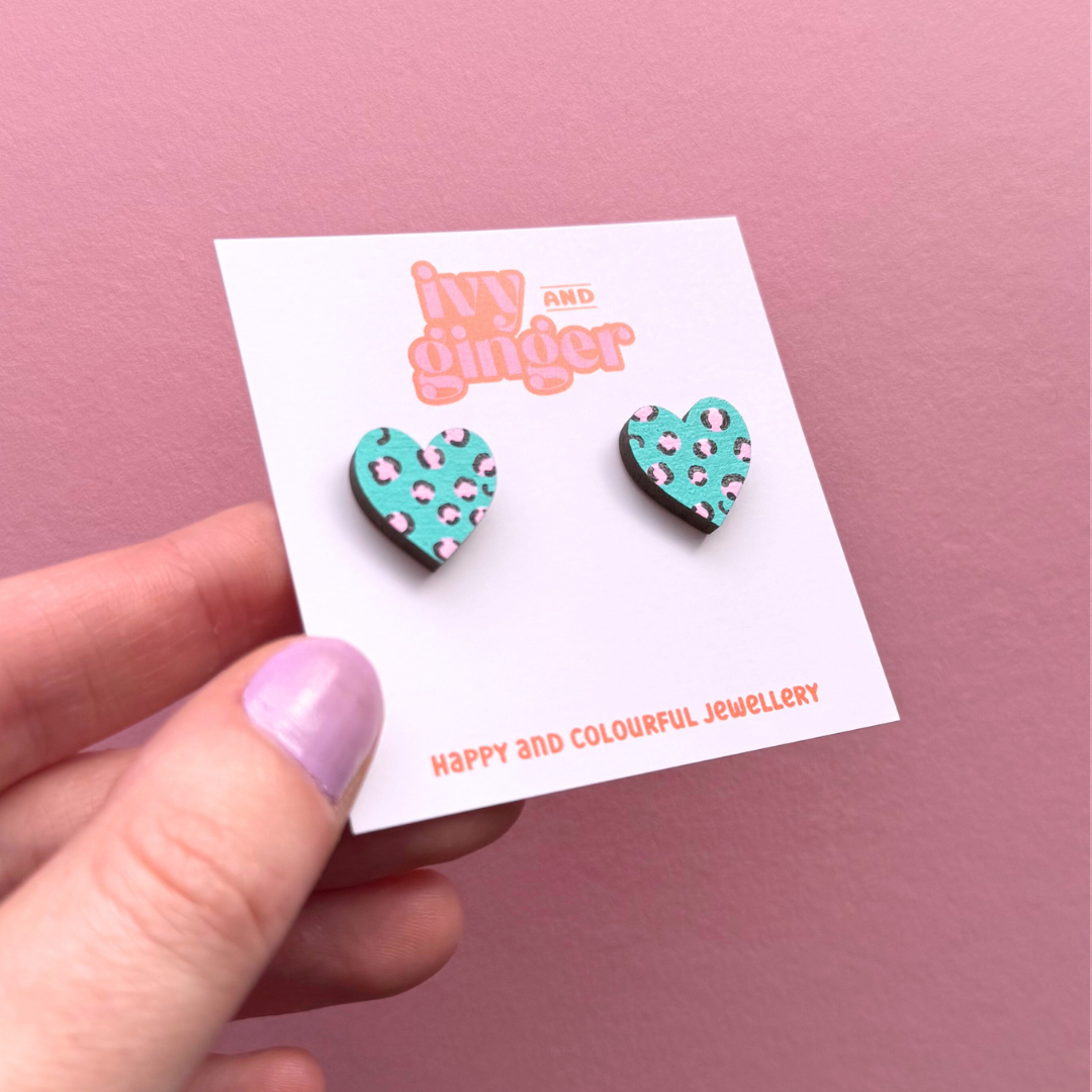 Midi leopard print heart stud earrings in green and pink