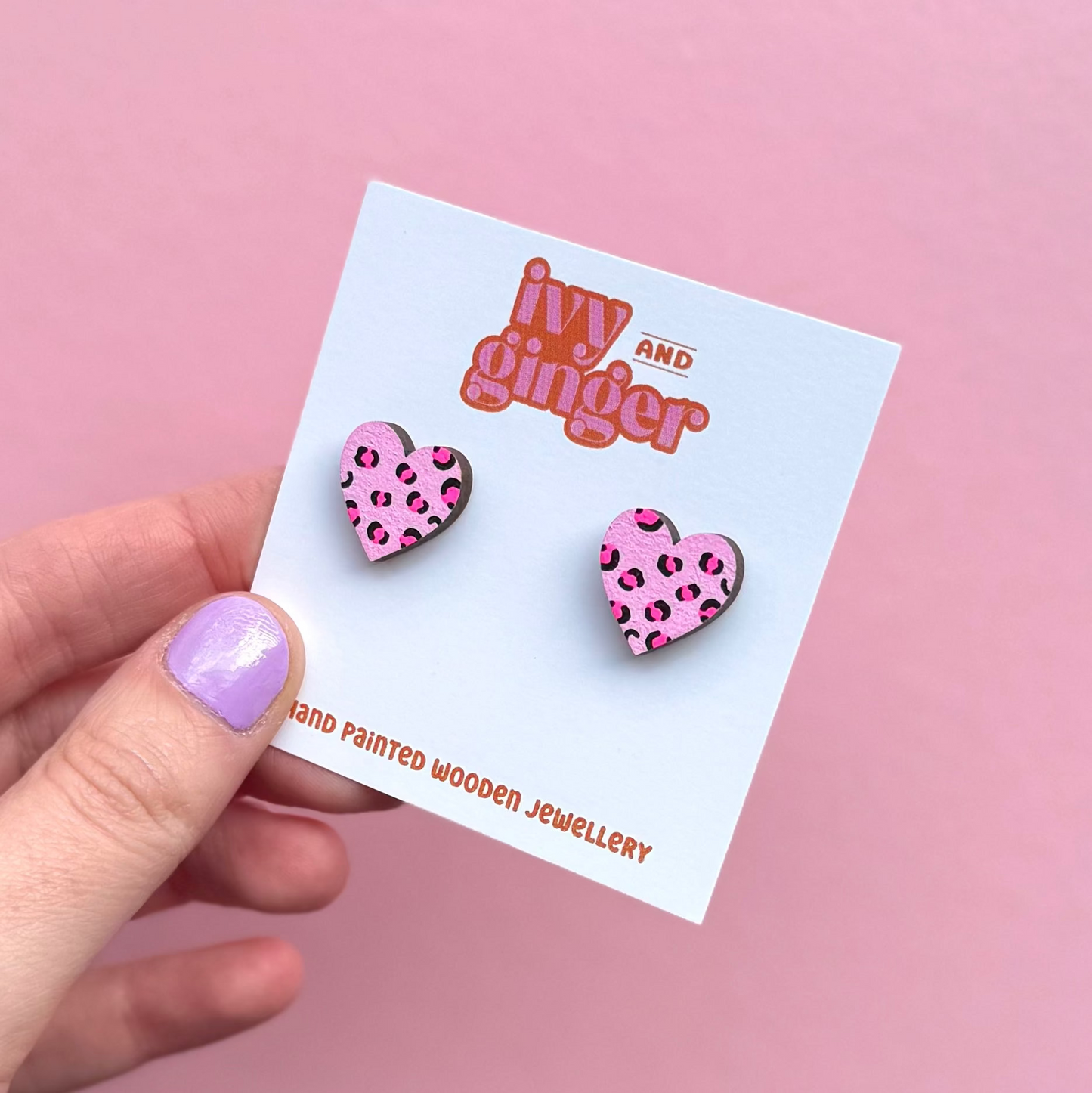 Midi neon pink leopard print heart stud earrings