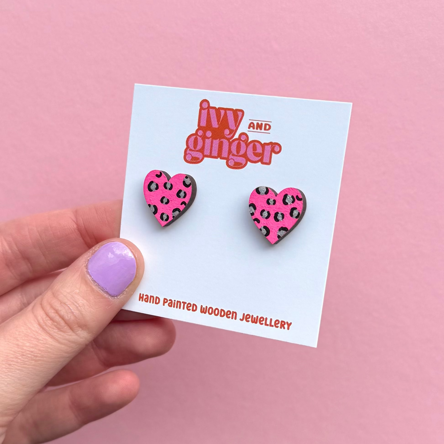 Midi leopard print heart studs in bright pink and silver