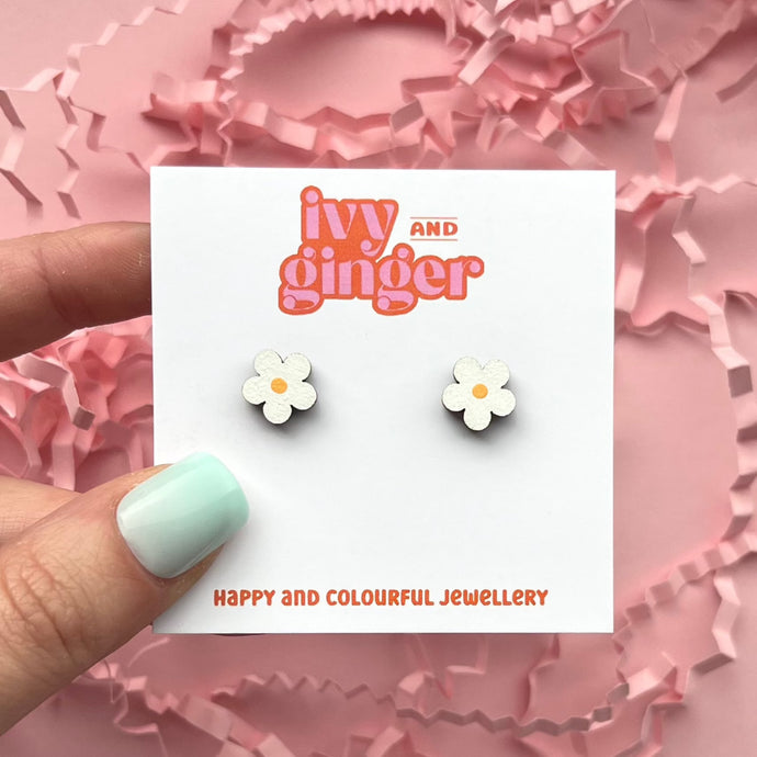 Mini white flower stud earrings