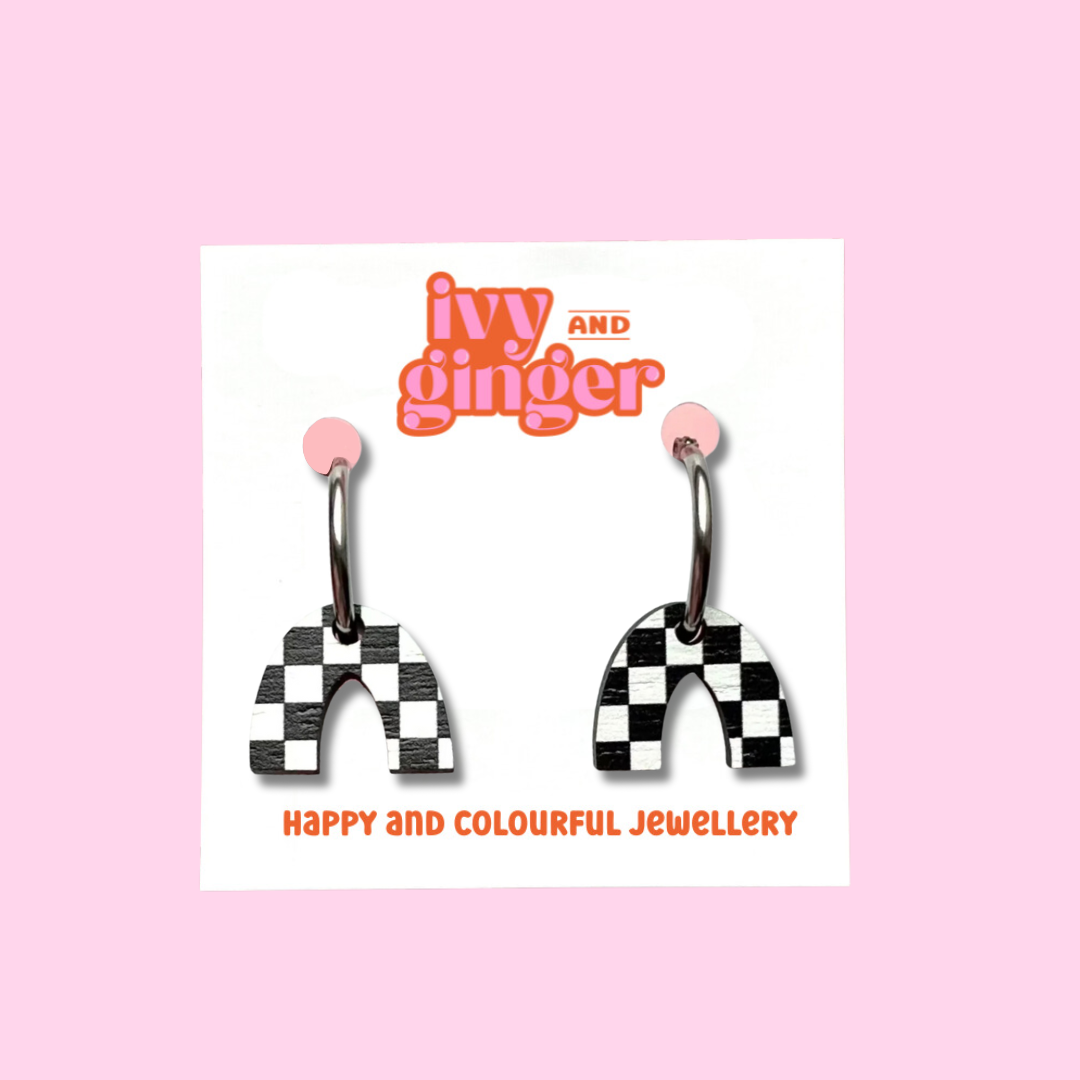 Small checkerboard arch hoop earrings