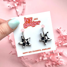 Load image into Gallery viewer, Small checkerboard print star hoops
